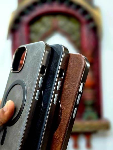 iPhone 15 Magnetic Leather Shockproof Back Case Cover- Black - Guleel