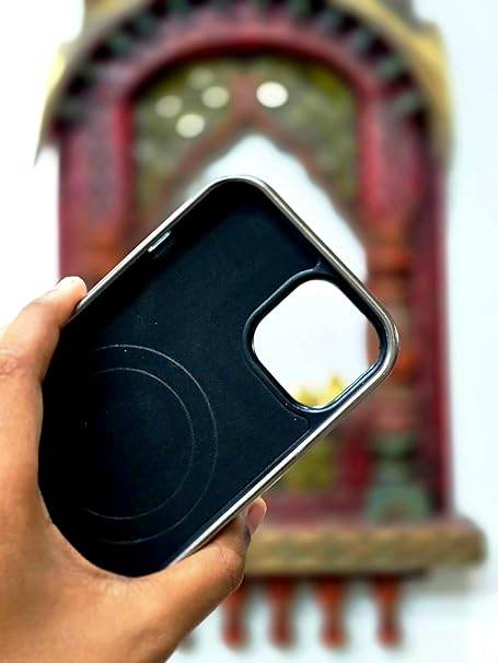 iPhone 15 Magnetic Leather Shockproof Back Case Cover- Black - Guleel