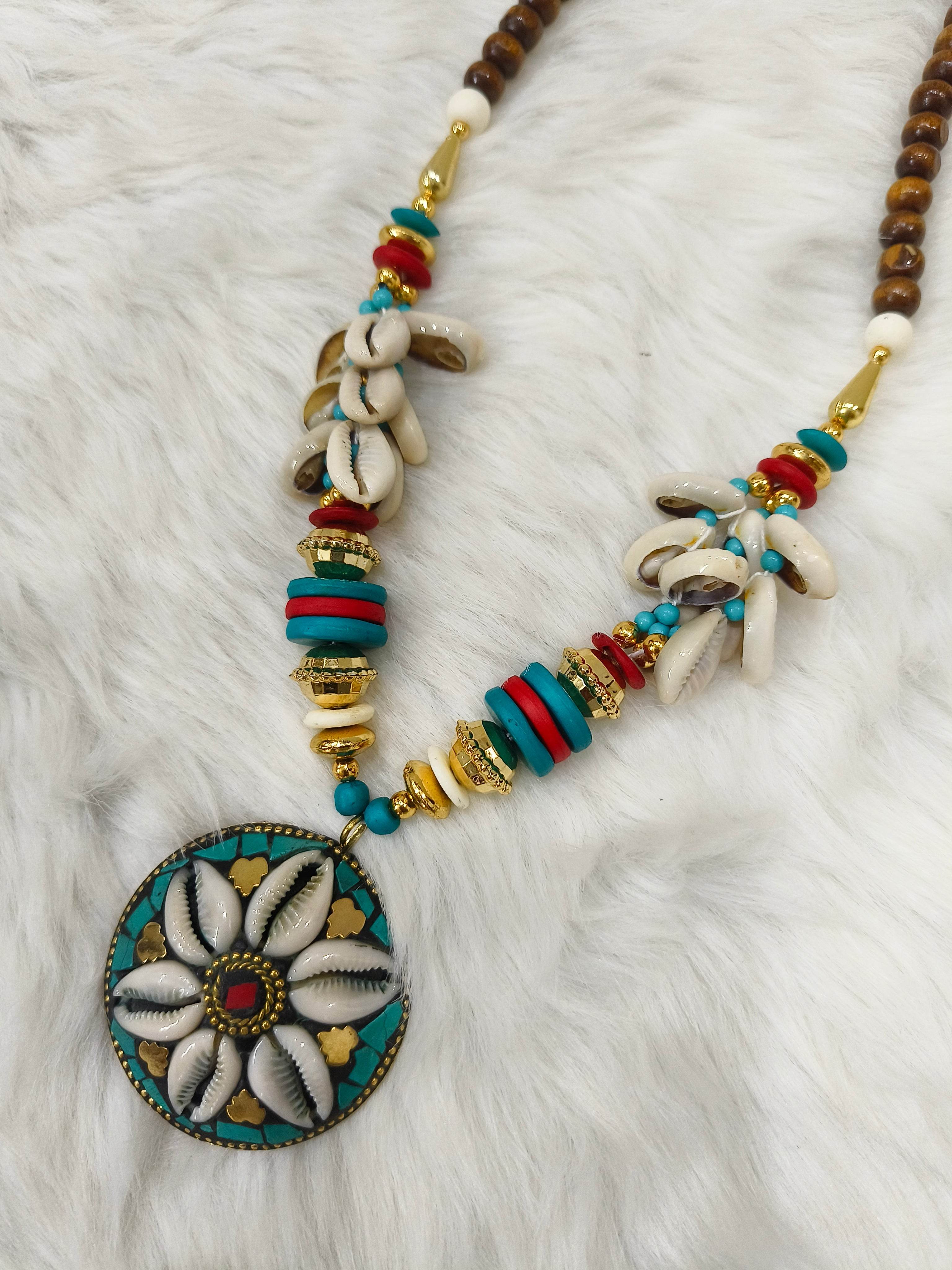 Women Shell Jewellery Masterpiece Necklace for Women and Girls - Multicolor - Guleel