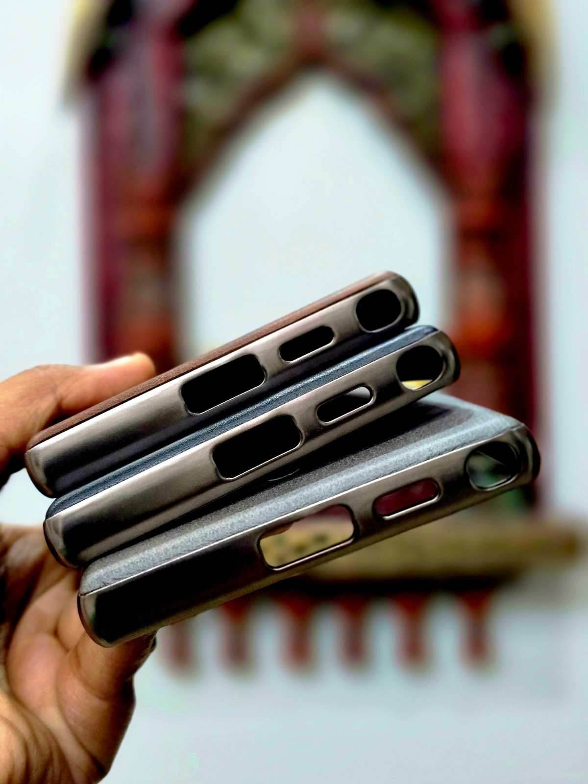 Premium Leather Finish Magsafe Case - Titanium Grey - Guleel