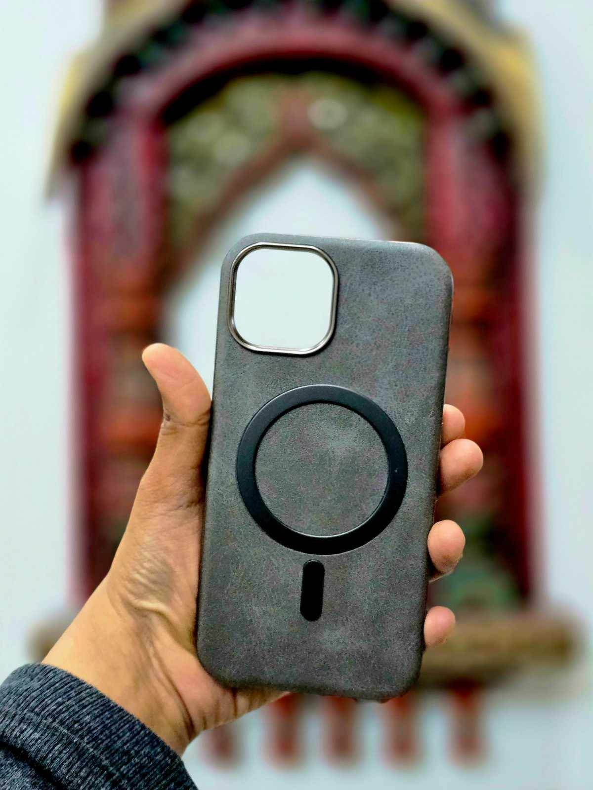 iPhone 15 Leather Finish Magsafe Case - Titanium Grey - Guleel