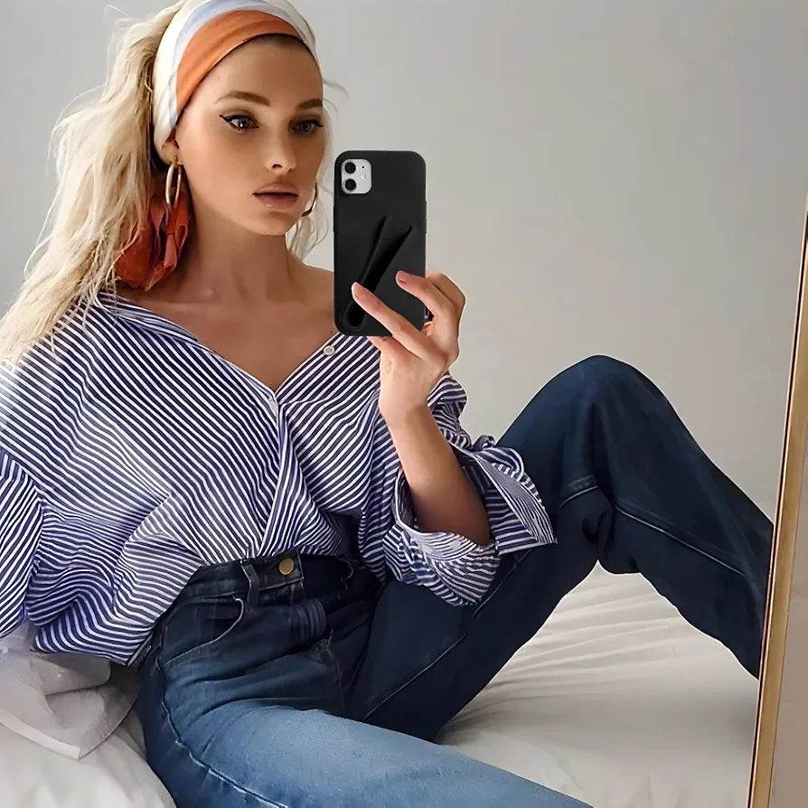 Premium 3D Lip Gloss Lipstick Holder Silicon Back Cover - Black - Guleel