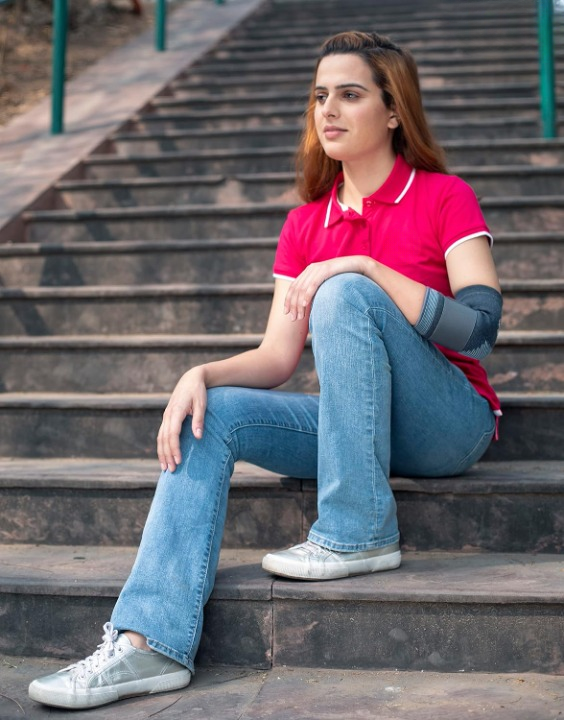 Elbow Support For Gym, Tennis Elbow Support For Badminton Cricket & Sports Elbow Sleeves/Elbow Guard/Elbow Brace/Elbow Cap