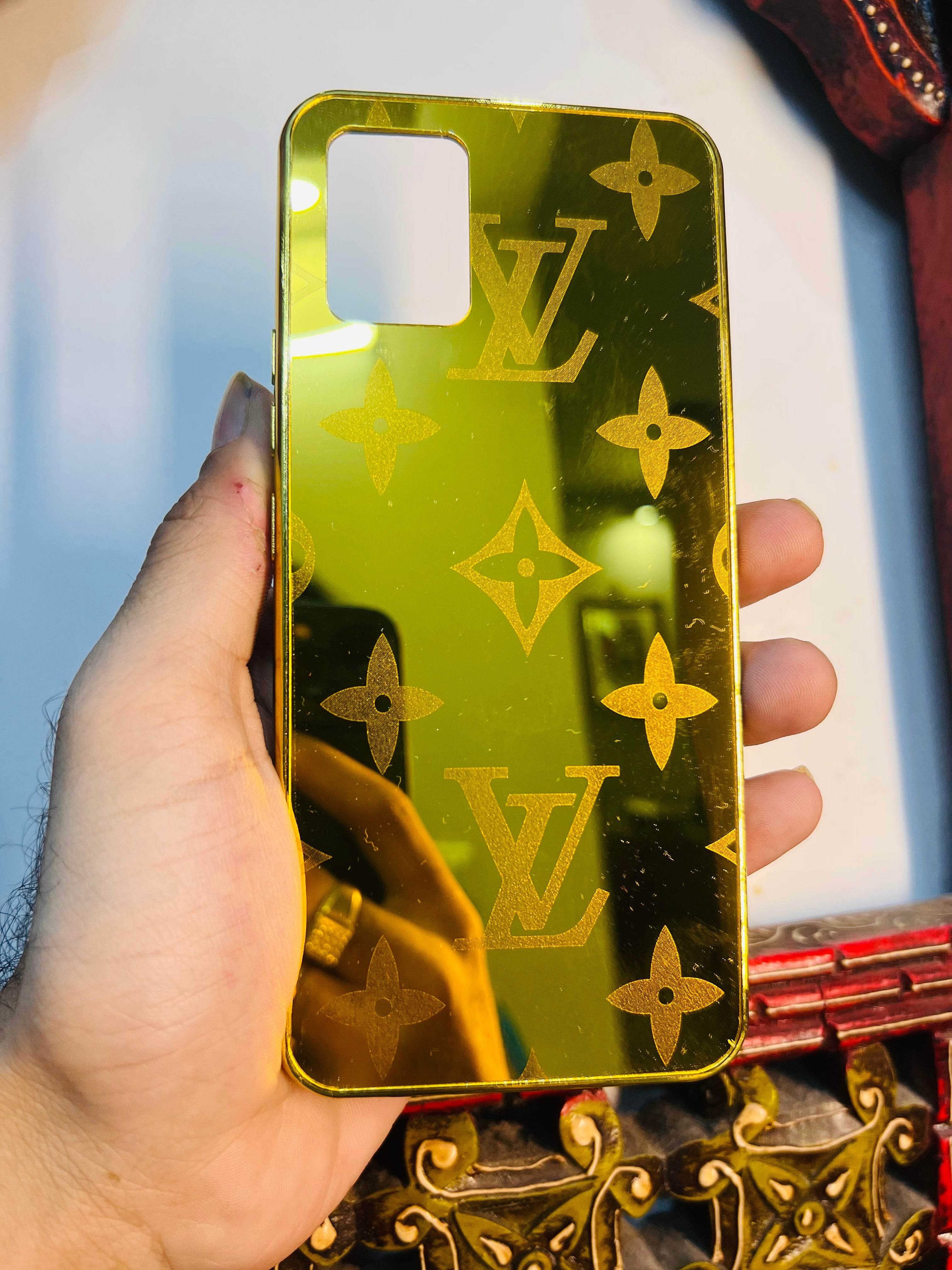 Vivo V20 Premium Gold Plated Mirror Finish Case Cover - Plain LV - Guleel