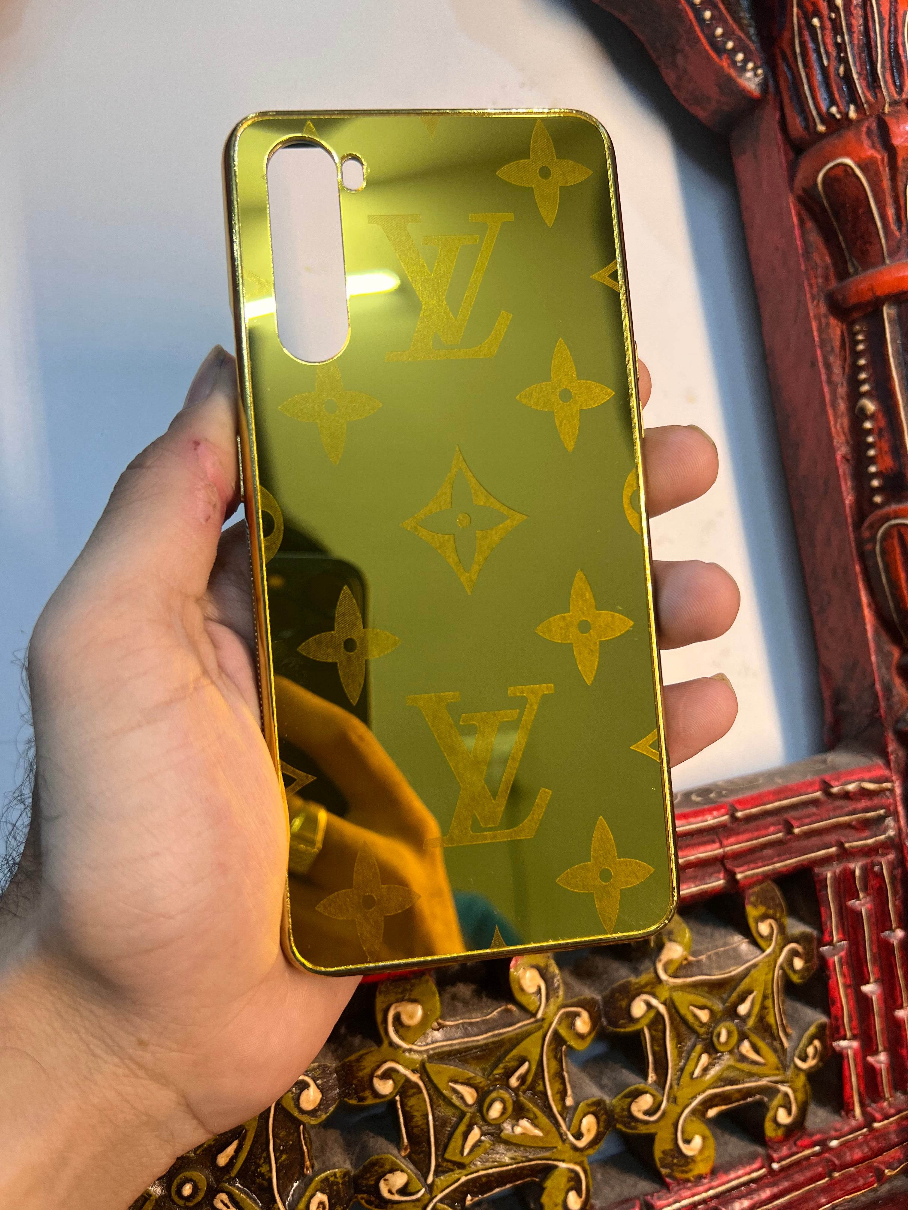 OnePlus Nord Premium Gold Plated Mirror Finish Case Cover - Plain LV - Guleel