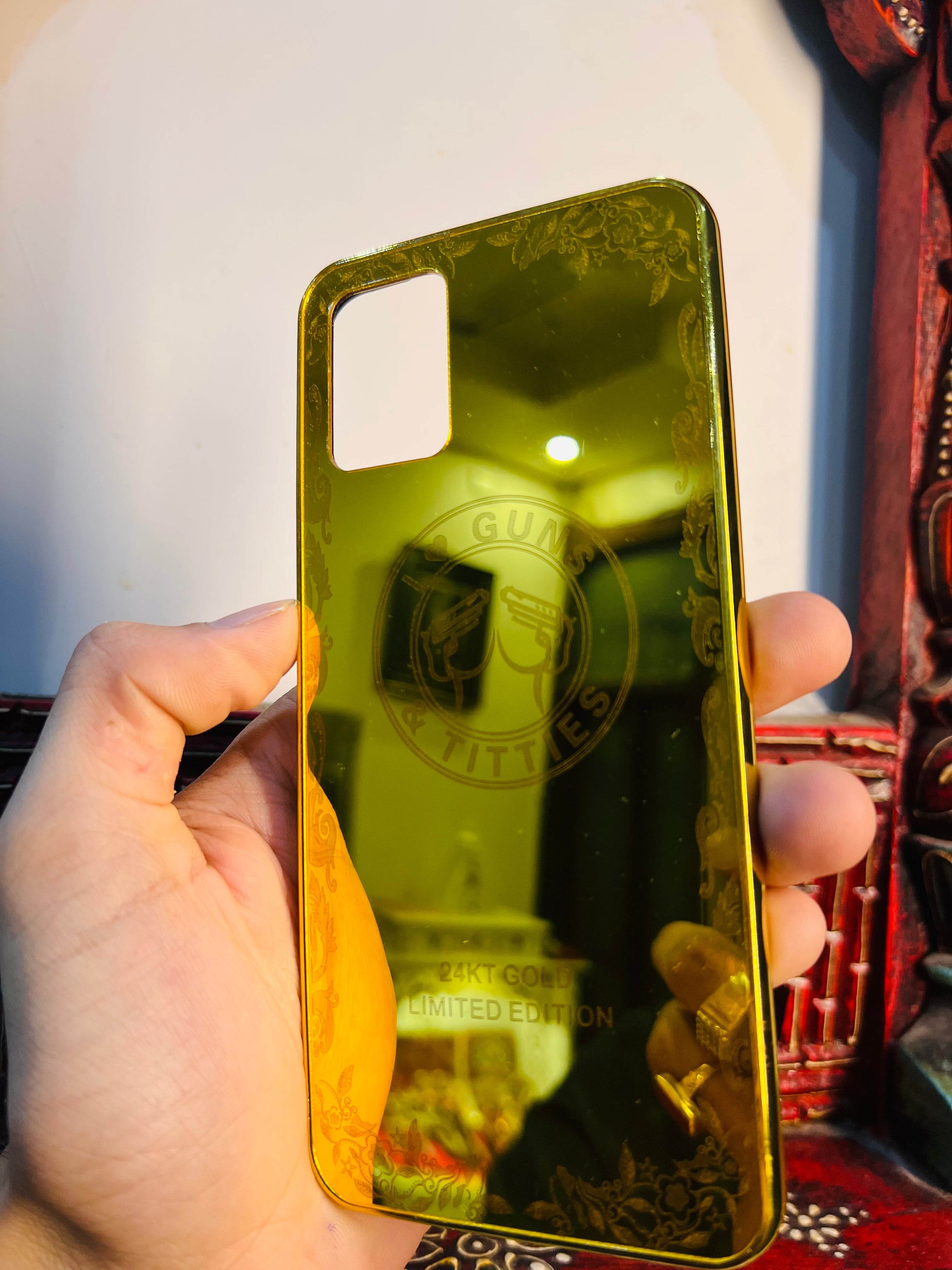 Vivo V20 Gold Plated Back Case Cover - Guns - Guleel