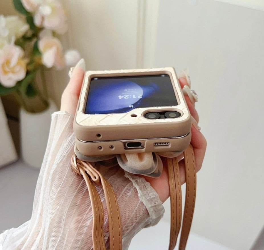 Premium Leather Flower Design with Pearls Chain Case - Guleel