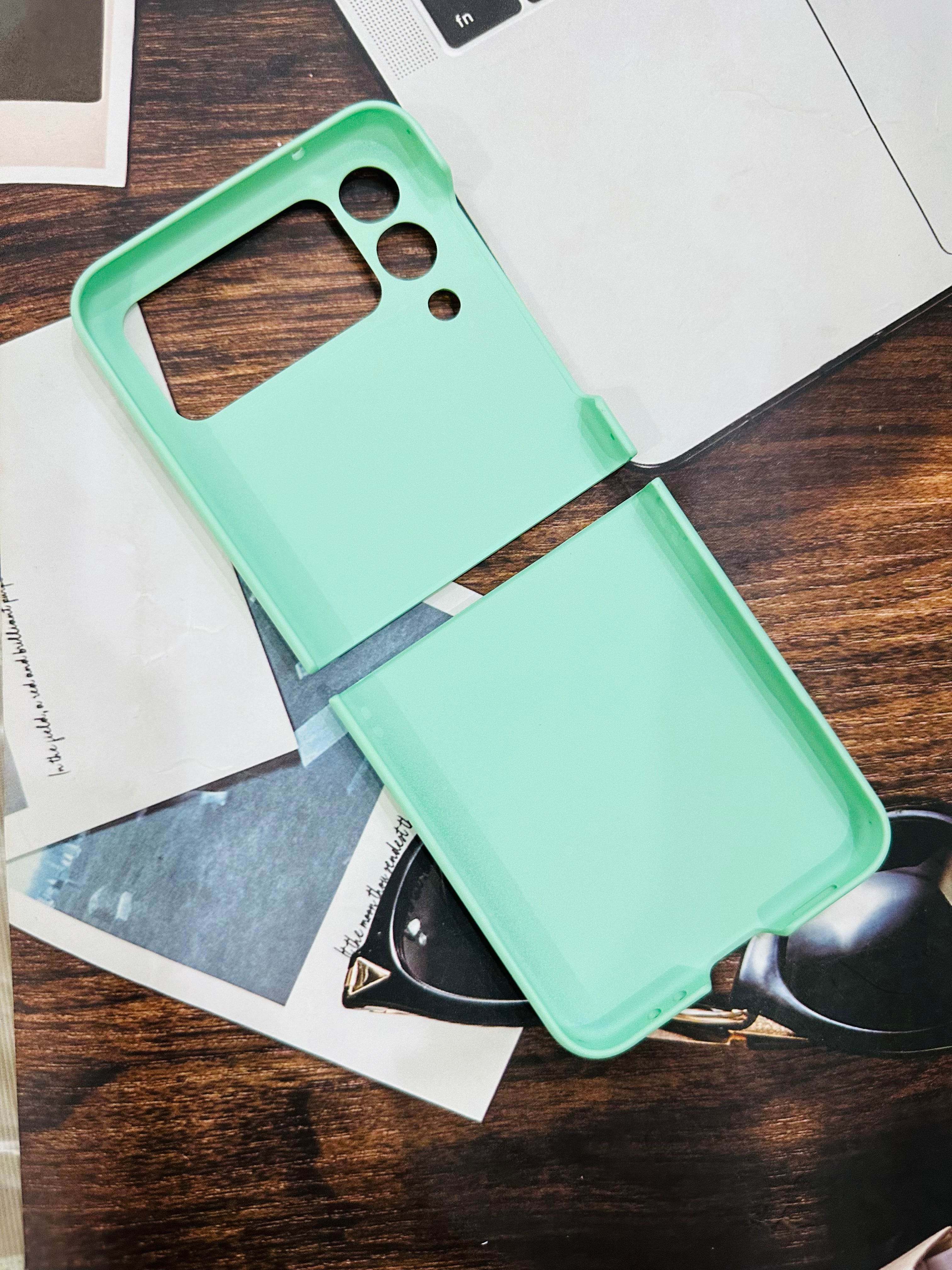 Samsung Galaxy Z Flip 4 Premium Shock Proof Matte Finish Back Cover - Light Green - Guleel
