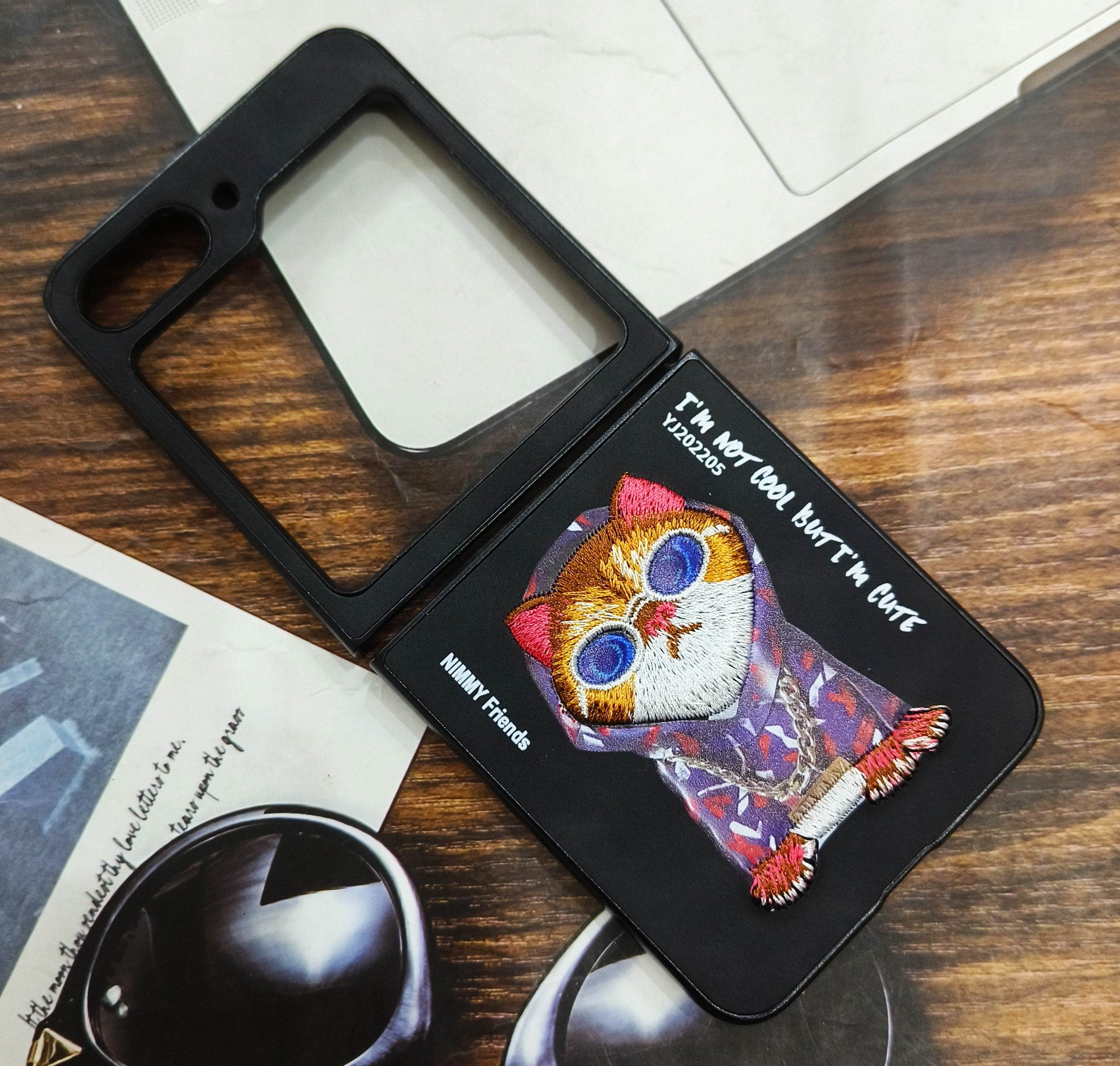 Samsung Galaxy Z Flip 5 Premium Santa Barbara Case Cover - Colorful Cat Black - Guleel
