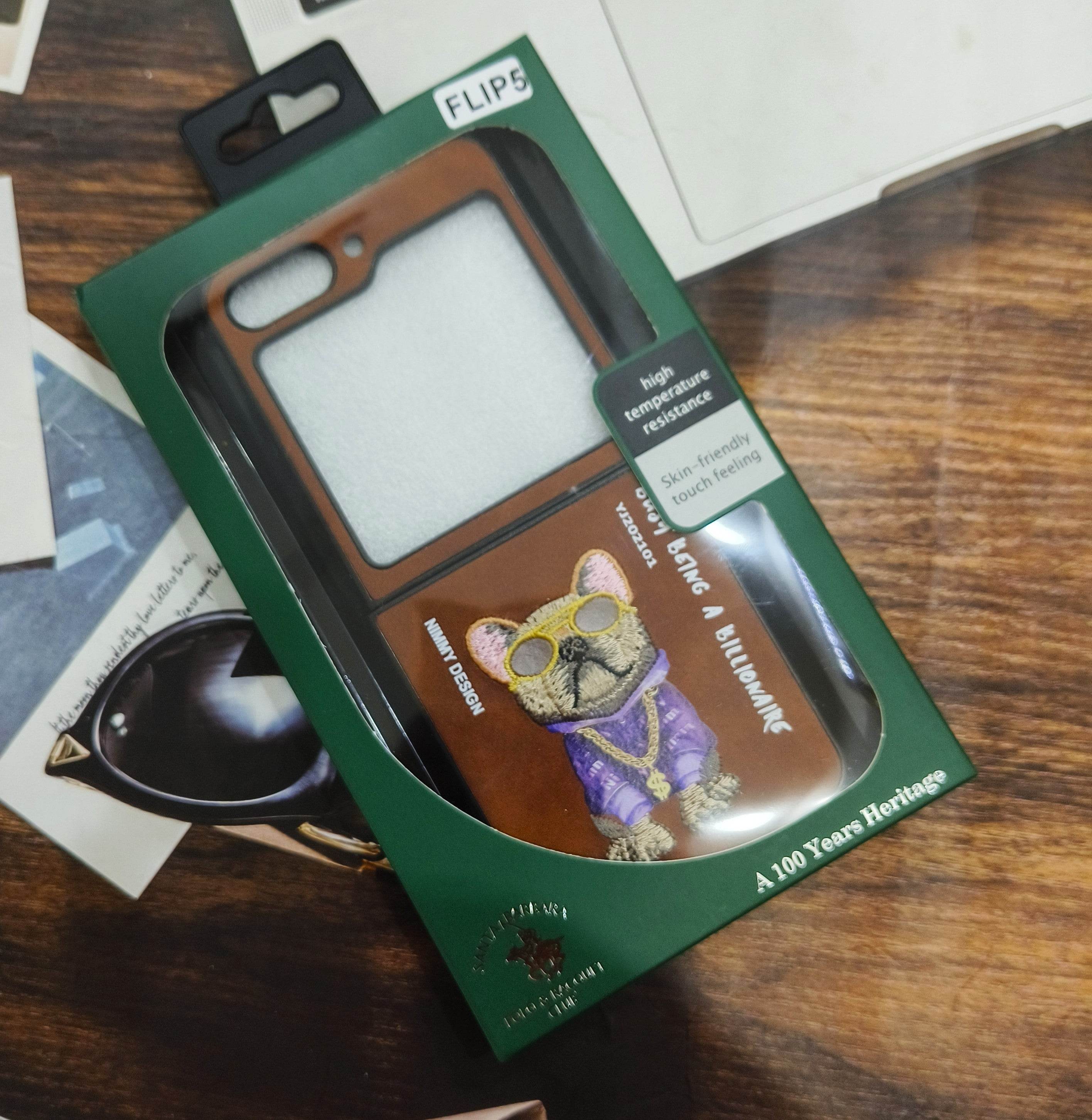 Samsung Galaxy Z Flip 5 Premium Santa Barbara Case Cover - Brown Bulldog - Guleel