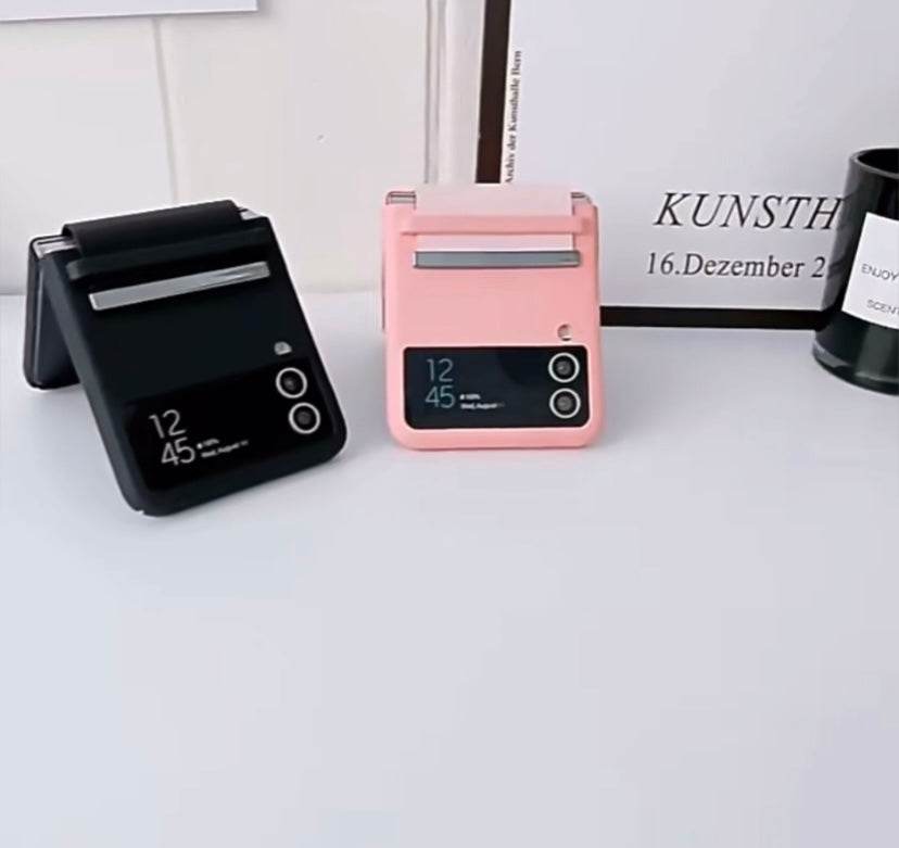 Galaxy Z Flip 4 Premium Shockproof Protective Case - Black - Guleel