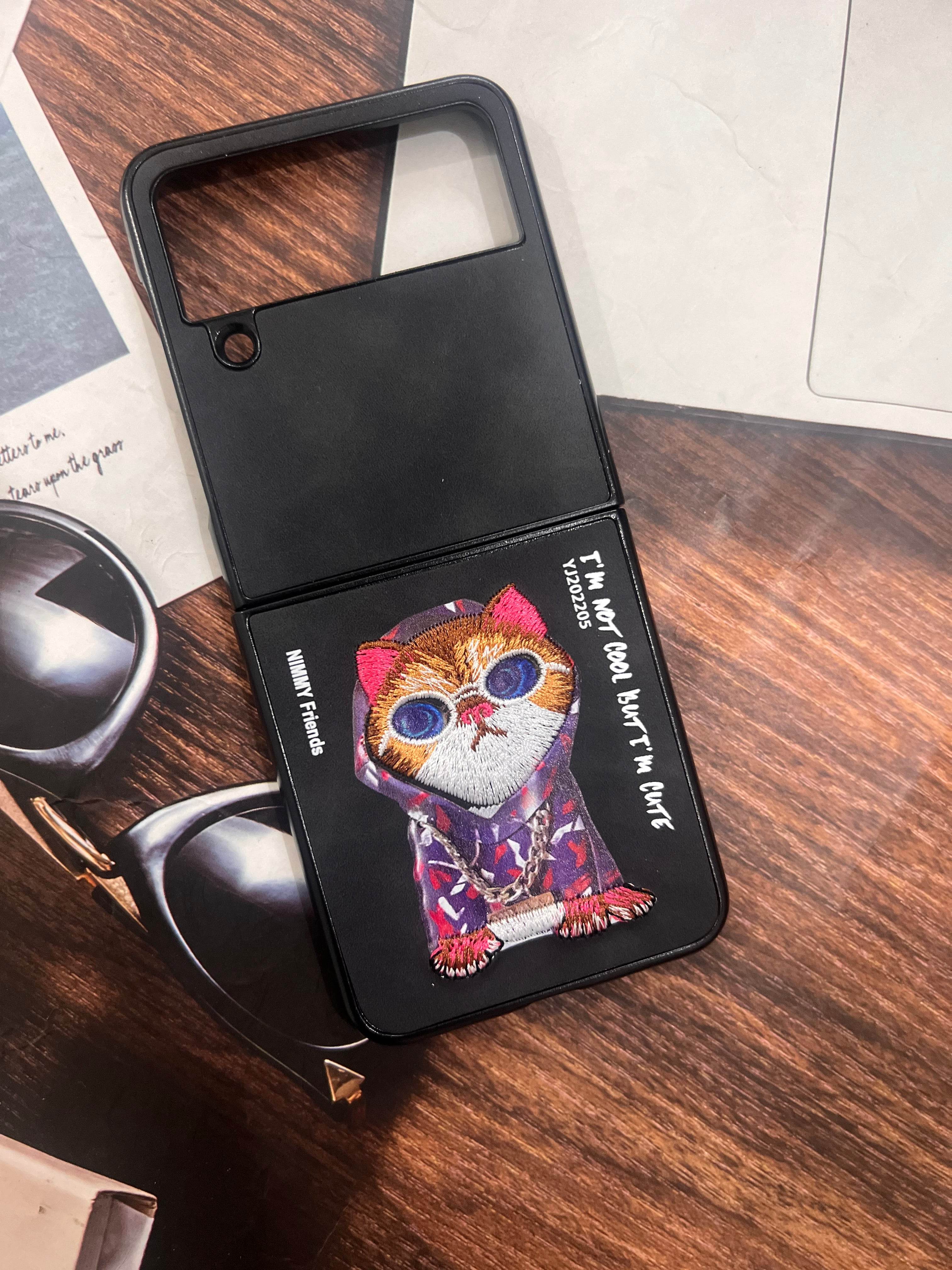 Samsung Galaxy Z Flip 4 Premium Santa Barbara Case Cover - Colorful Cat Black - Guleel