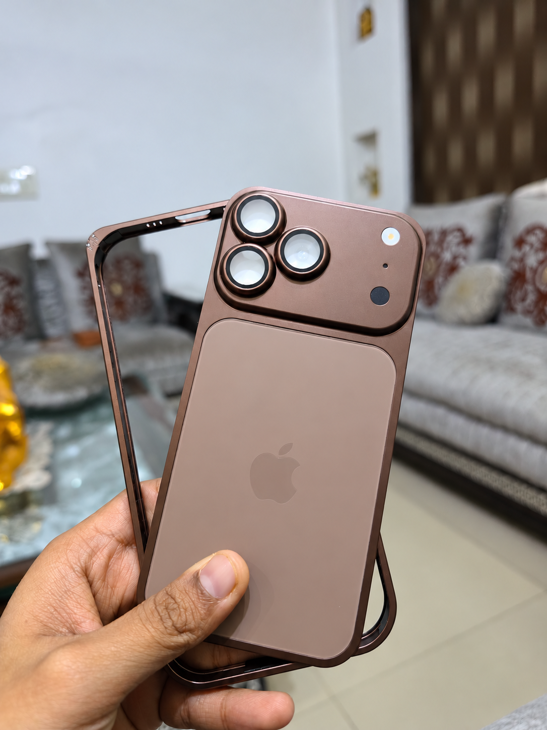 Metal Bumper Converter Case to iPhone 18 Pro & iPhone 18 Pro Max