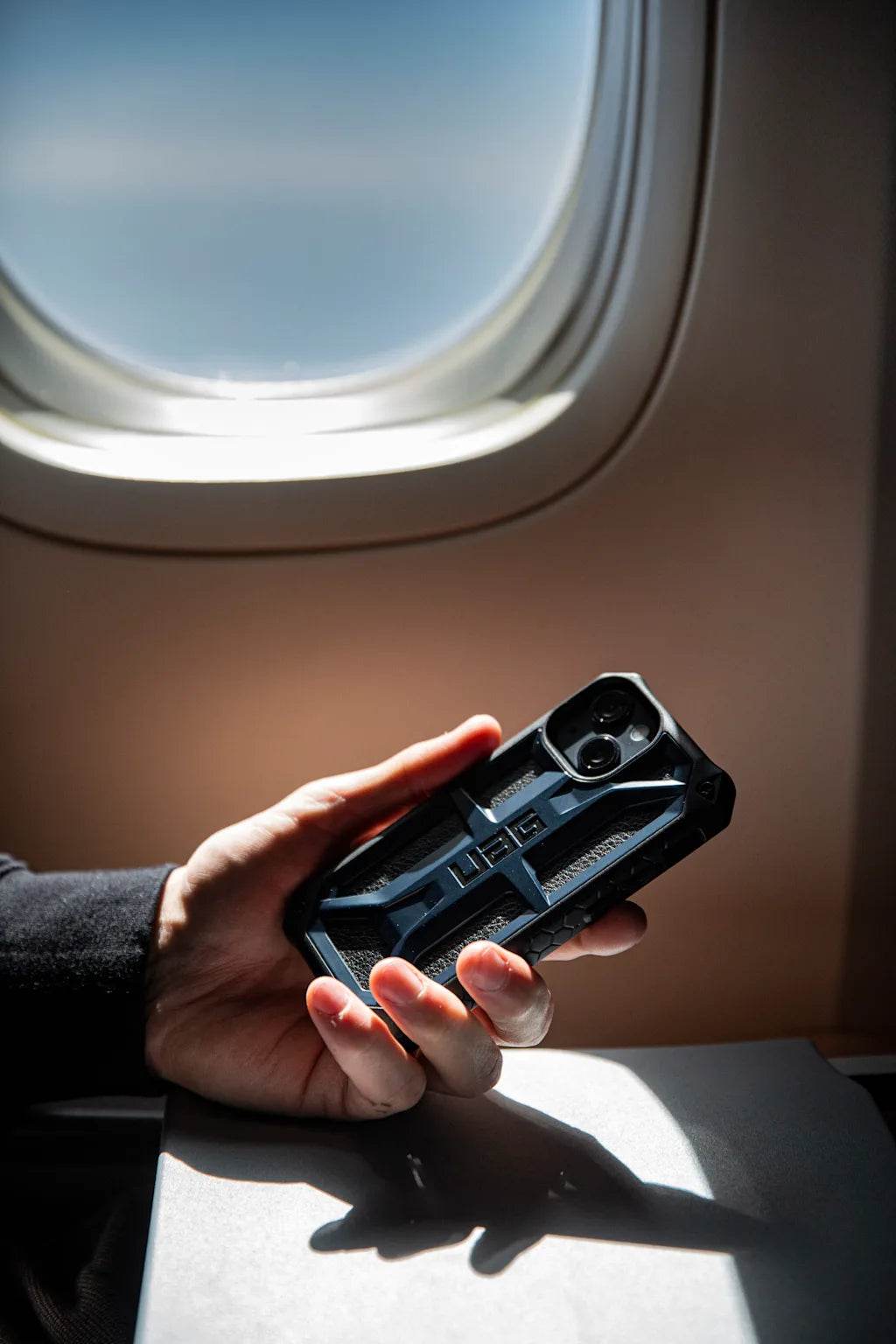 Urban Armor Gear UAG Shockproof Protective Case Cover - Black Red - Guleel