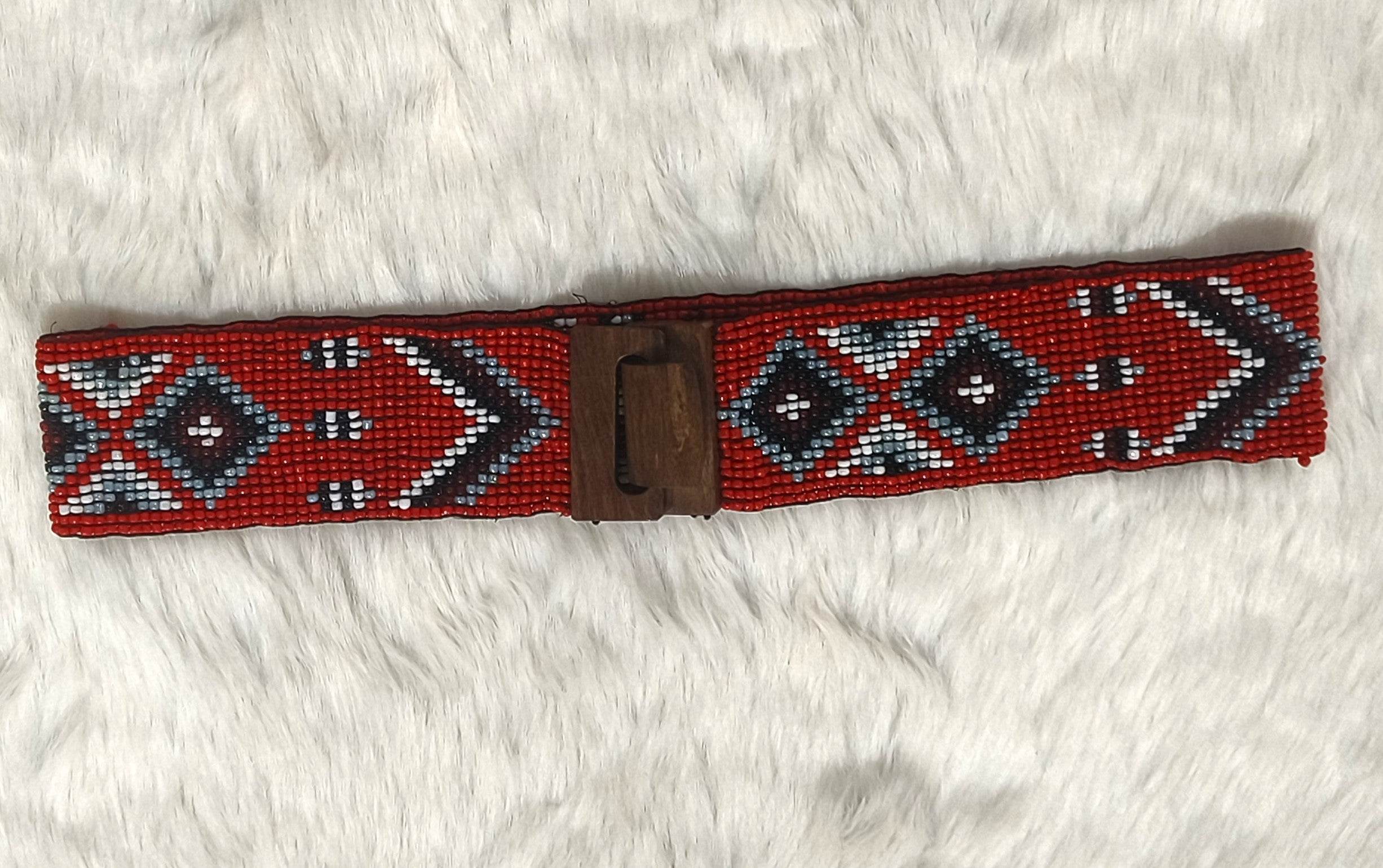 Handmade Stretchable Seed Beaded Belt with Wood Buckle Clasp - Red Black - Guleel