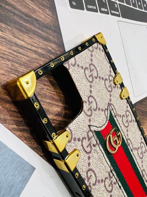 iPhone 11 Premium Trunk Back Cover- Cream - Guleel