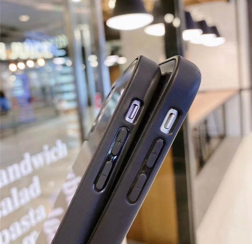 iPhone 13 Premium Mirror Reflective Phone Cover - Gold - Guleel